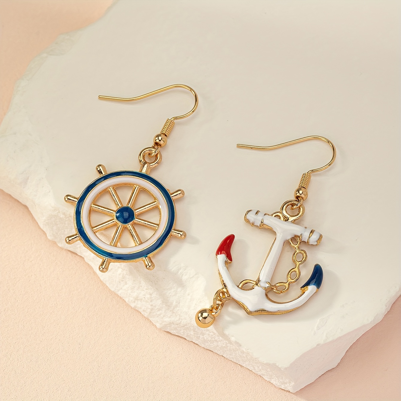 TEMU 2pcs Aretes Temáticos de Piratas - Diseños Coloridos de Volante y de Resina y Aleación de , Ganchos Dorados de Moda para Uso Diario, Fiestas y