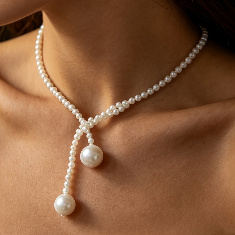 Women's Minimalist Freshwater Necklace with Unique Clasp