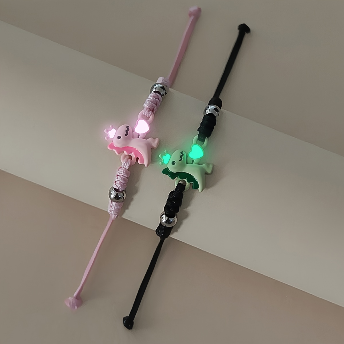 TEMU 2pcs/set Luminous Small Heart Additions And Dinosaur-shaped Couple Bracelets, Fashionable Gift Additions For Women And Couples