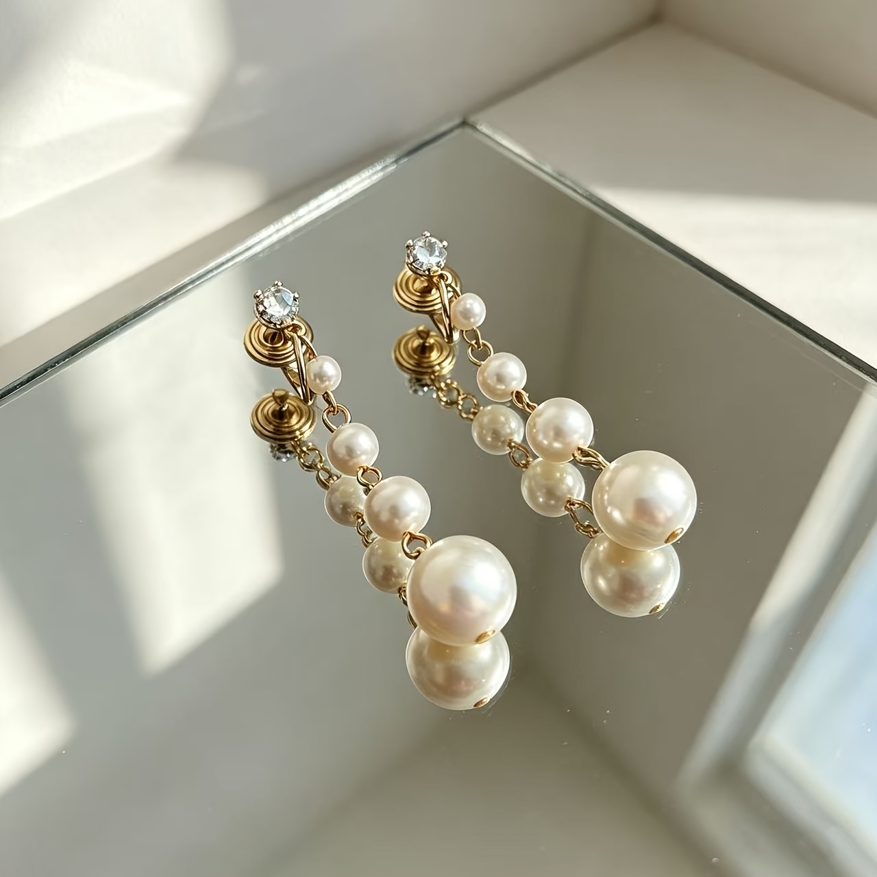 Elegant Imitation Pearl Multi-Layer Pendant Clip-On Earrings