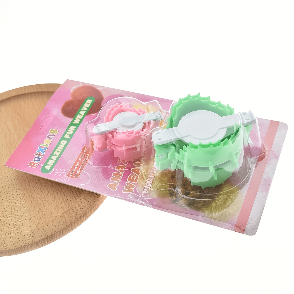 Diy Heart-shaped Pompom Maker Kit - 2 Sizes, Plastic Craft Tools For Fluffy Balls, Pink/green, Ideal For Knitting & Crochet Projects