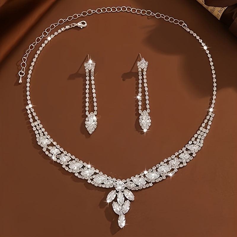 TEMU 3 pièces Collier et Boucles d'Oreilles Ensemble de Bijoux, Chaîne pour Robe de Banquet, Accessoires de Mariée Tendance et Polyvalents