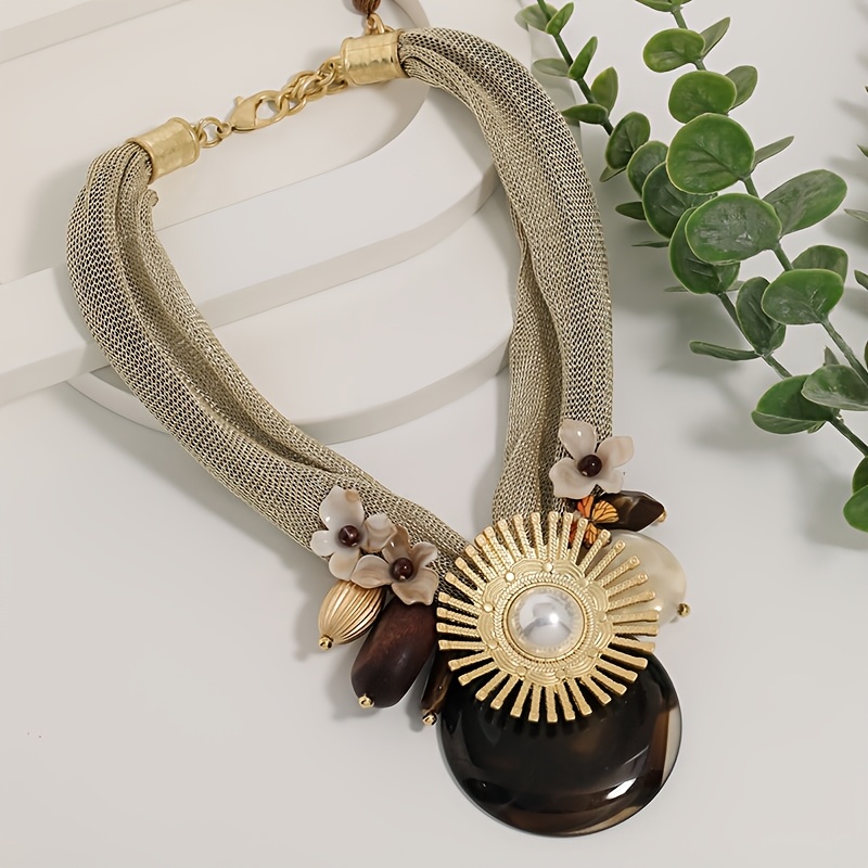 Women's Elegant 3D Sun Flower Brown Round Pendant Necklace
