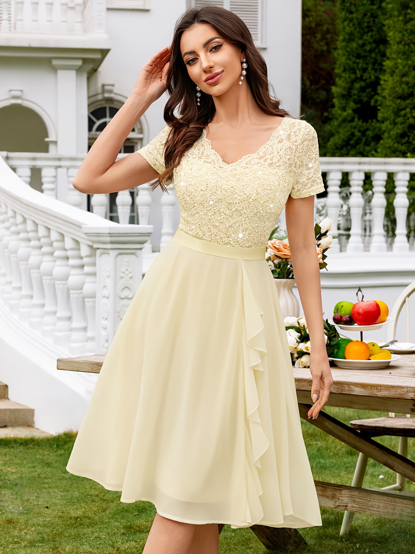 Abito Da Sera Lungo In Paillettes Con Scollo A V, Eleganza E Lusso Per Feste E Cerimonie