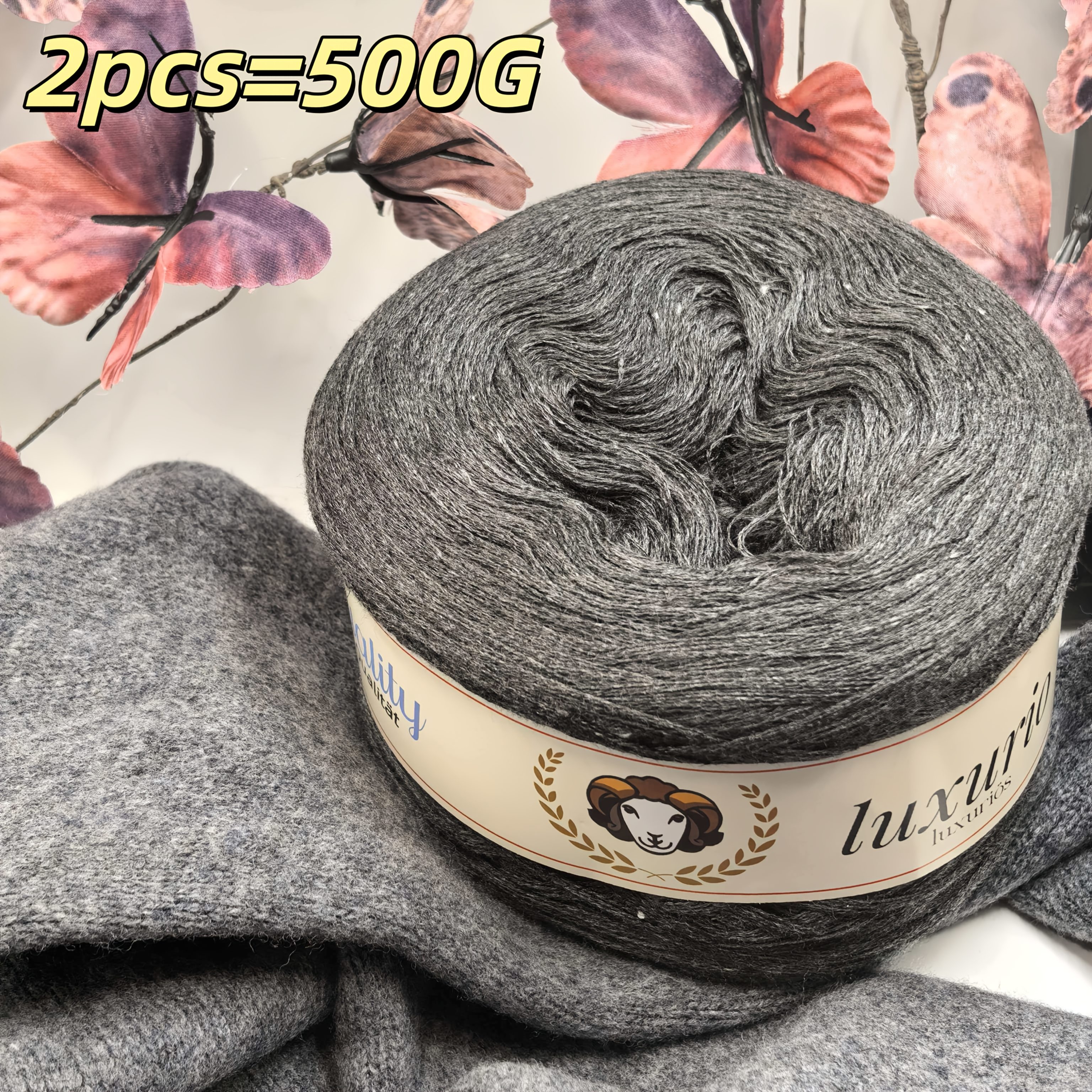 2 vnt. 500G daugiasluoksnės pinta siūlų rinkinys, minkštas ir švelnus, ryškiaspalvis, vienoda storis, gerai išlaiko šilumą, tinka smėlio spalvos darbams, idealus pasirinkimas megzti/vinoti megztinius, šalikus, padėkliukus, kilimus, šalikus, kepurės, batus