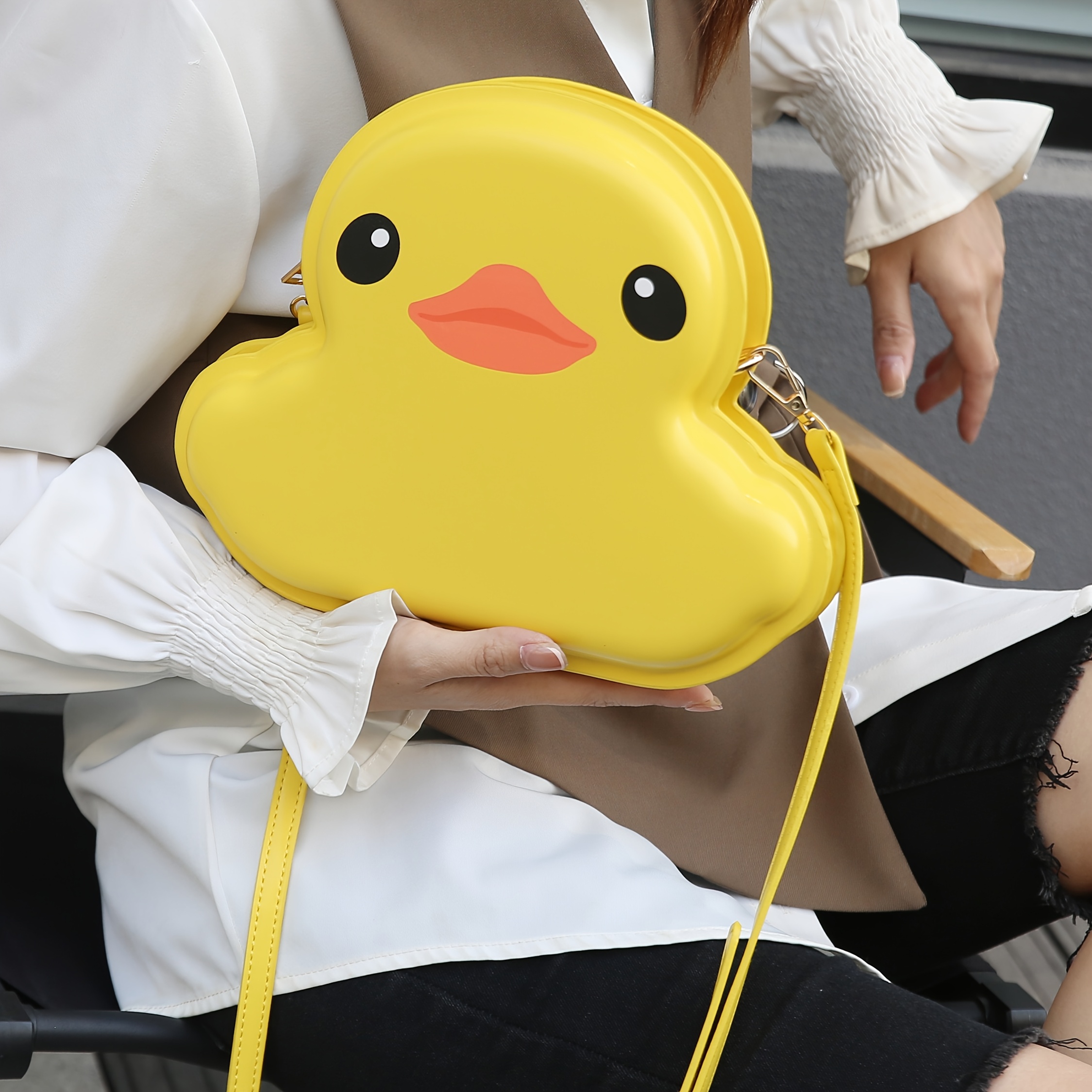 Image of Women's Crossbody Bag With Adjustable Strap & Zipper Closure - Large Capacity Shell-shaped Purse Suitable For, Travel, Daily Use, Cute Gift For,, ( Print, Christmas, Easter Present)