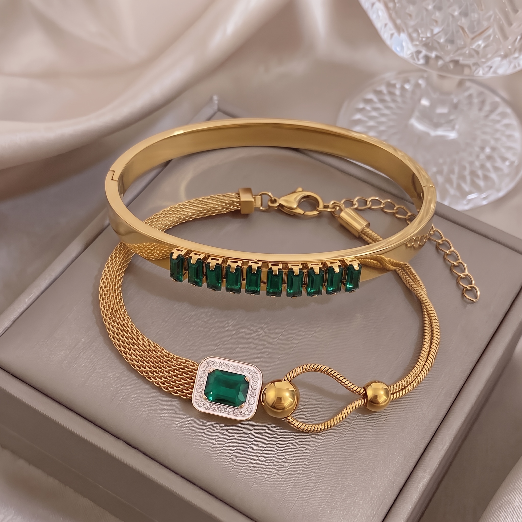 2pcs Unisex 18K Golden-Plated Bracelet and Bangle Set