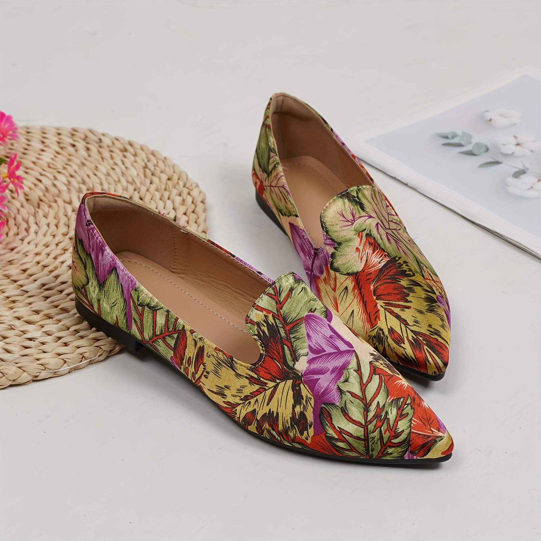 

Women's Flower Pattern Flat Shoes, Casual Pointed Toe Slip On Shoes, Lightweight & Comfortable Shoes