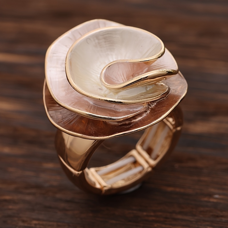 Image of An Elegant And Sweet Enamel Rose Flower Stretch Ring For Women, A Holiday, Birthday, Date, Prom, Banquet, Party, Vacation, Shopping, And Daily Commuting Accessory
