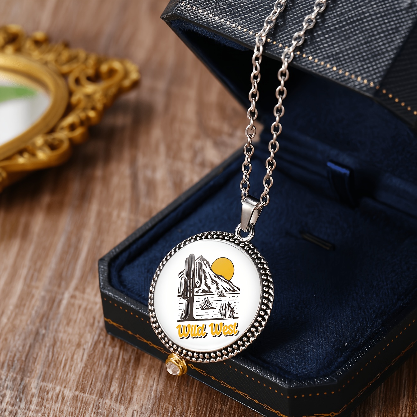 3pc Adventure-Themed Women's Necklace & Earrings Set, Round Glass Design