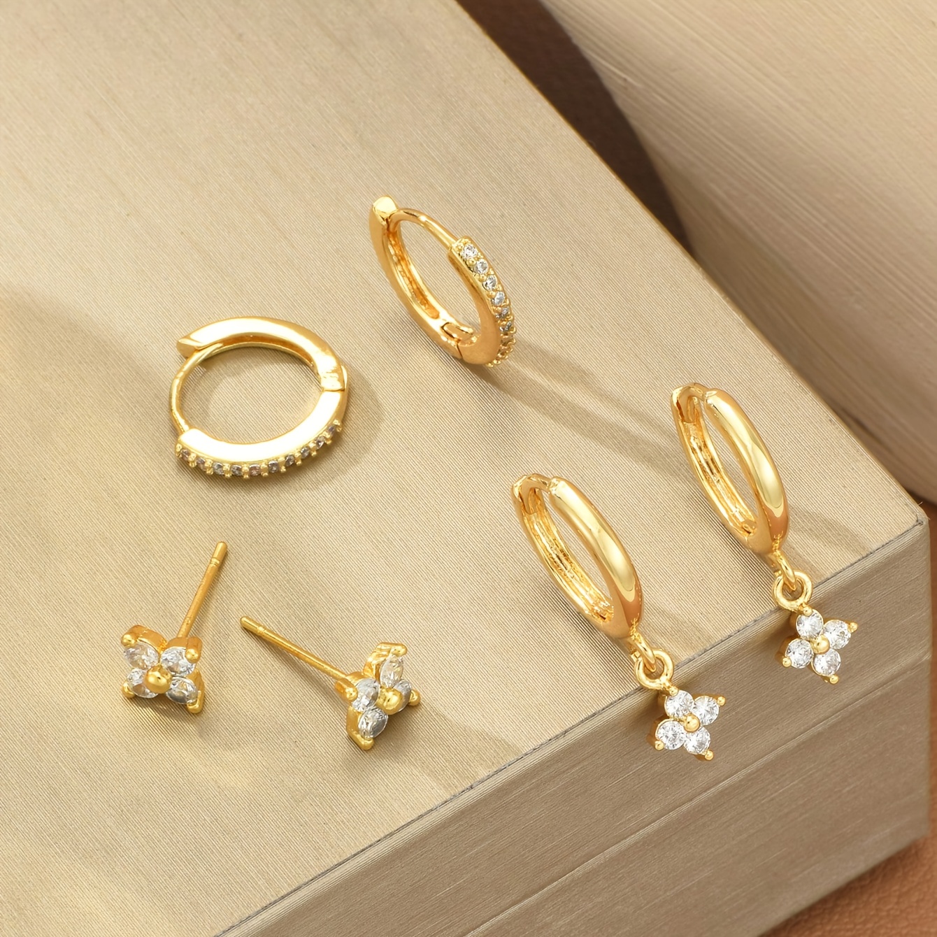TEMU Juego de 3 de aretes de de cobre con circonita sintética de flor, estilo , con personalidad y vintage, para vacaciones, fiestas, citas y uso