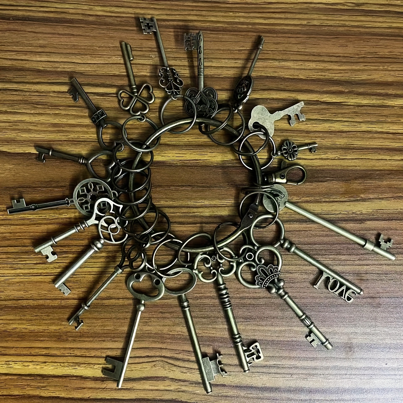 Image of Keychain Pendant Ancient Style Cross-border Vintage Bronze Metal Alloy