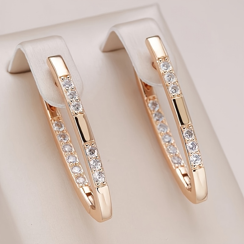 E-shop Elegante weiße kubische Zirkonia-Ohrringe für Damen, für den , nickelfreies Kupfer mit funkelnden Steinen, ideal für Partys Alltagsaccessoires