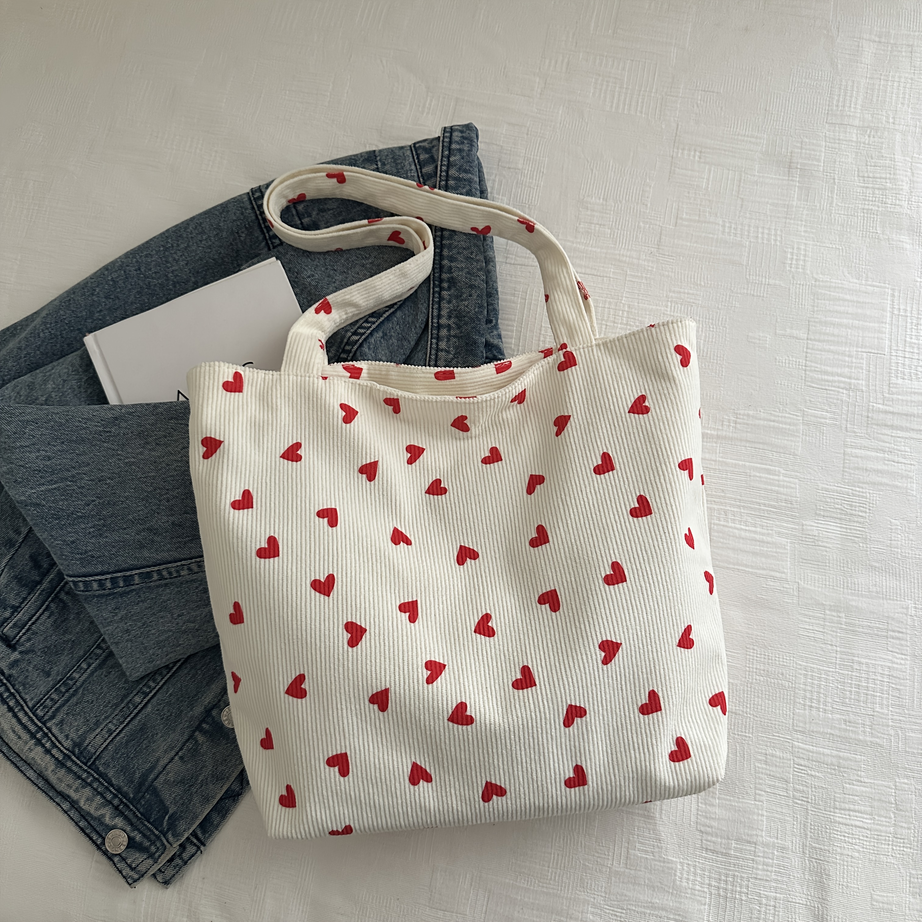 E-shop 1 Stück Damen Weiße Tragetasche mit Rotem Herz-Muster – Langlebiges Polyester, Großes Fassungsvermögen, Reißverschluss für Arbeit, Reisen, Uni,