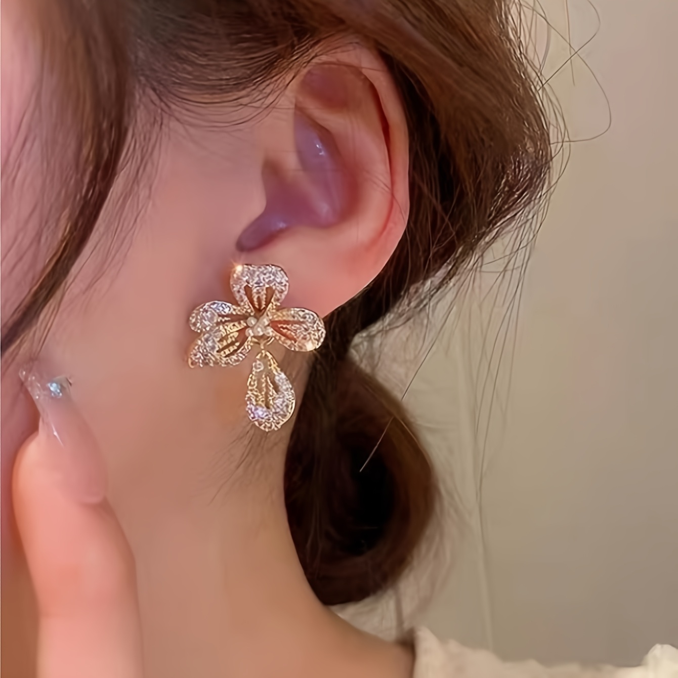 Women's Exquisite and Elegant Earrings for Daily Wear