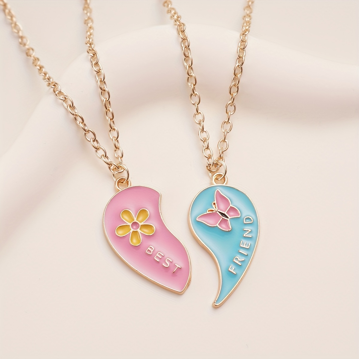 2pcs Butterfly Daisy Geometry Choker Pendant Necklaces Set