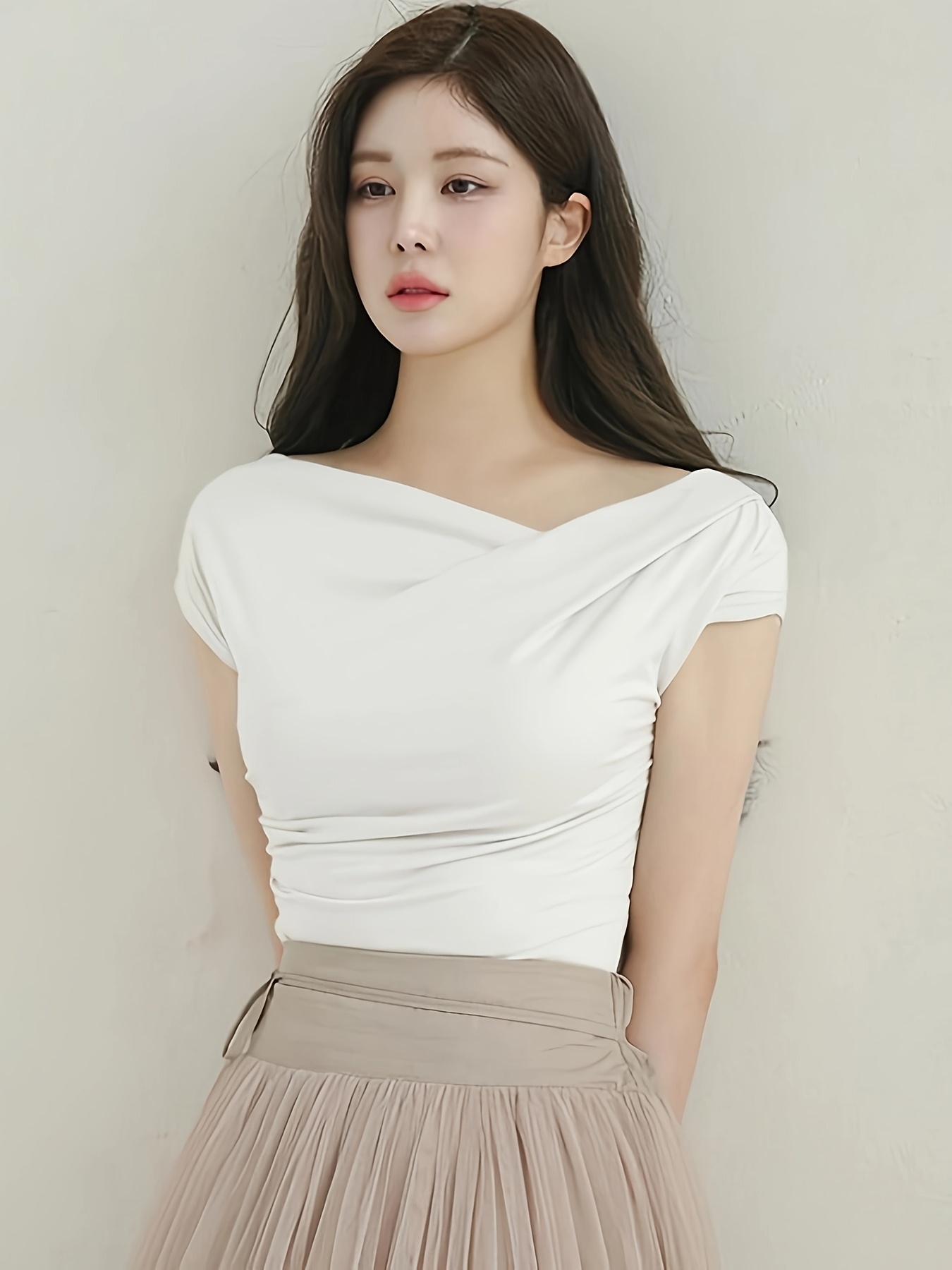 Women's Elegant Asymmetrical Neckline Ruched Slim Fit Short Sleeve T-Shirt - Solid Color, Medium Stretch, Spring/Summer Casual & Formal Wear, Ladies T Shirts, Summer Outfit, Chic Style, Stretchy Fabric, Fitted Shirt, Summer Wardrobe