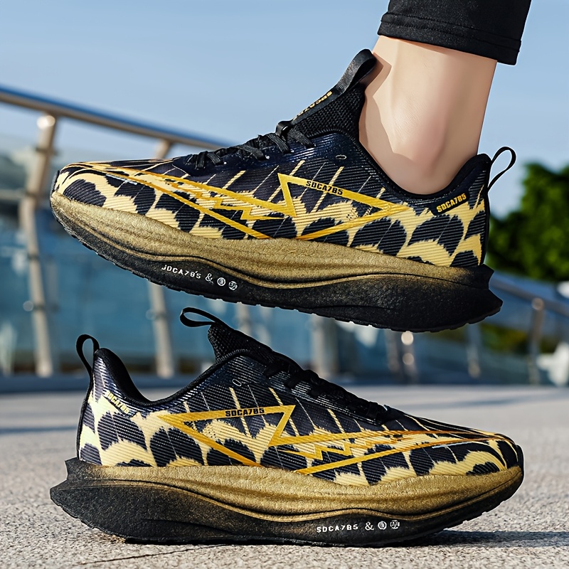 Unisex Lightweight Breathable Running Shoes, Carbon Plate Technology