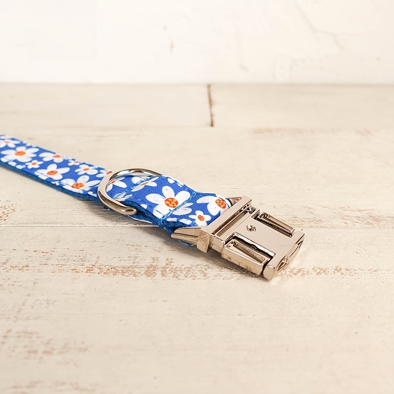 Floral Pattern Blue Daisy Adjustable Dog Collar, Customizable