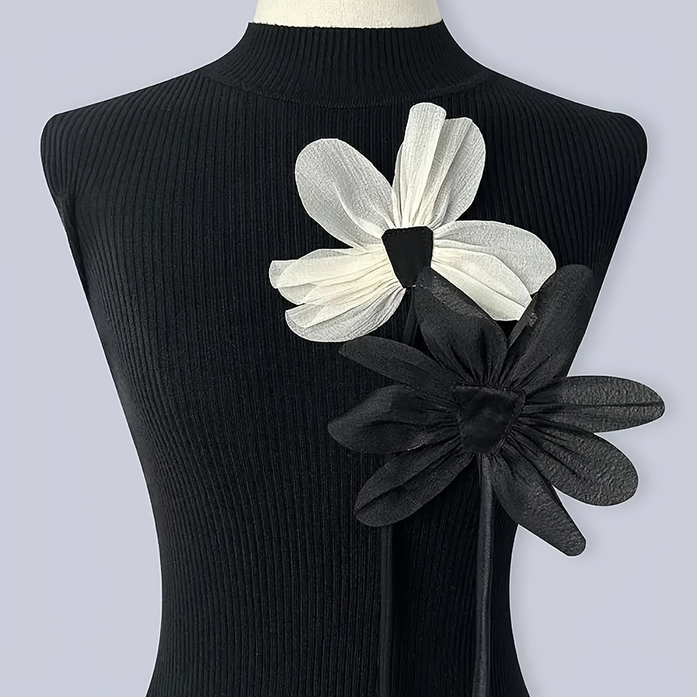 

2pcs Black White Lace Brooches Personalized Accessories Elegant Style Lace Flower Decorations