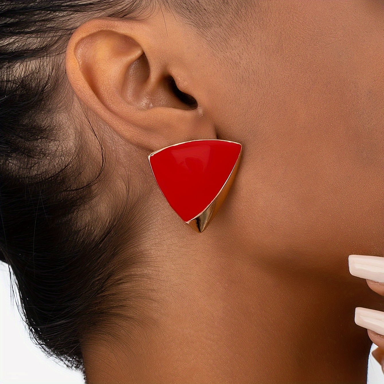 

Les dernières clous d'oreilles sexy et polyvalents pour femmes