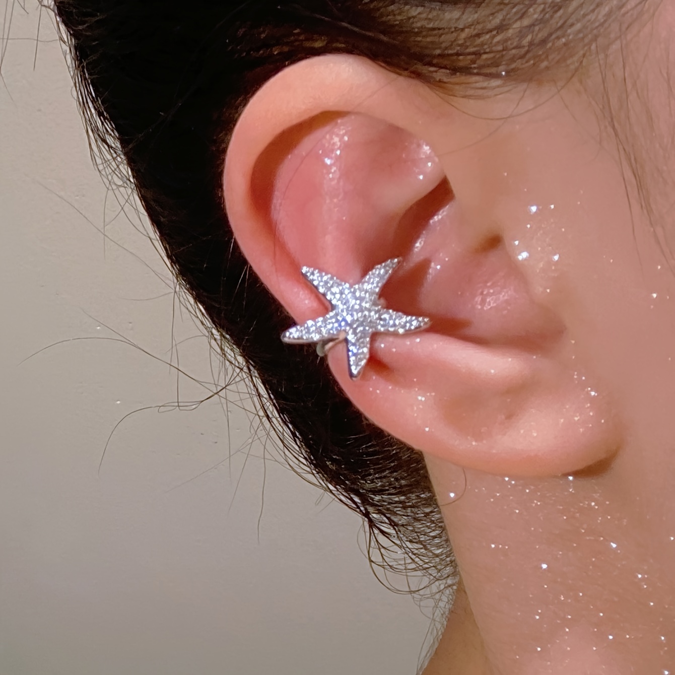 TEMU 1pc Fashionable Exquisite Niche Design Inlaid Synthetic Zirconia Starfish Ear Clip Suitable For Women's Casual All-match Wear