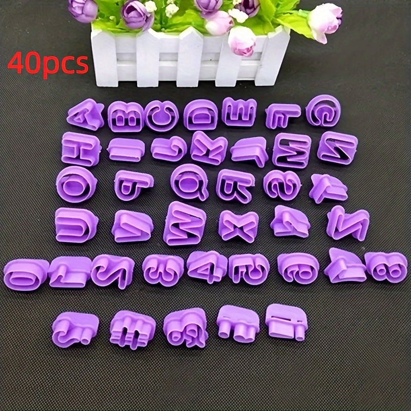 

40pcs Plastic Alphabet Cookie Cutters, Cake Decorating Stamp Molds, Letter & Number Baking Tools, Kitchen Essentials For Home (size: 1.14'' X 1.02'')