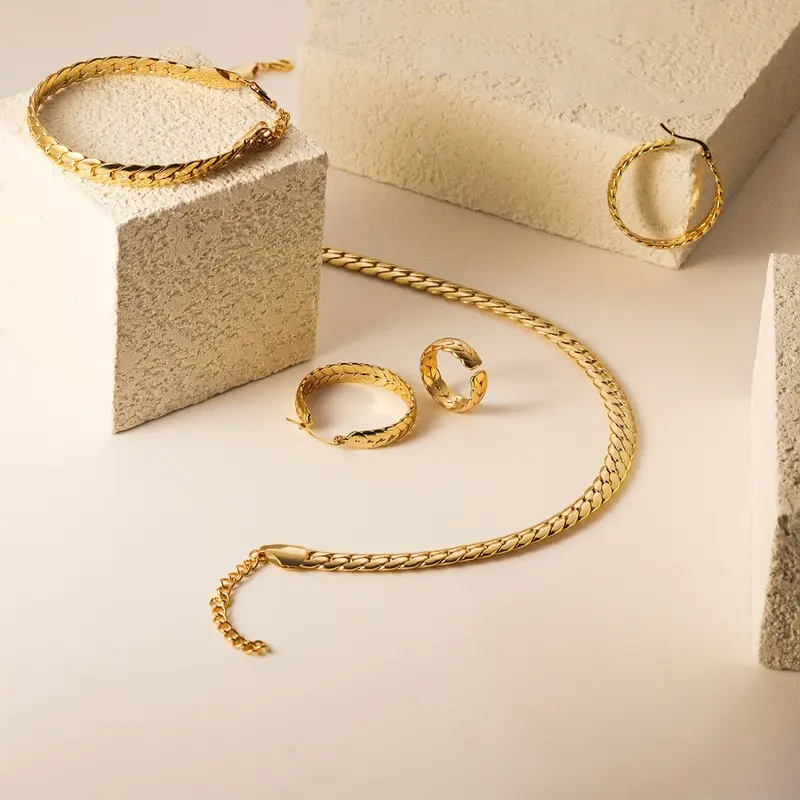 18k golden plated 4pcs jewelry set men and women stylish         for   any holiday valentines day birthday anniversary gift box Product details 3