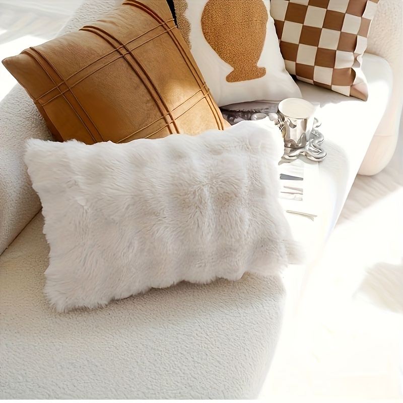 

Popular Rabbit Fur Pillow Cover Comfortable, Soft, Skin-friendly Material With A Zipper Closure, Home Decor, Bed, Sofa, And Lumbar Support.