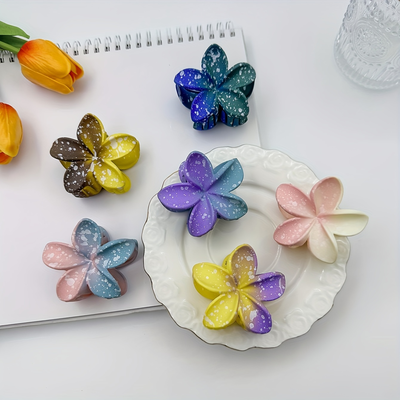 

6pcs Chic Gradient Flower Hair Claw Clips - Medium Size, Shark Clips For Women & Girls