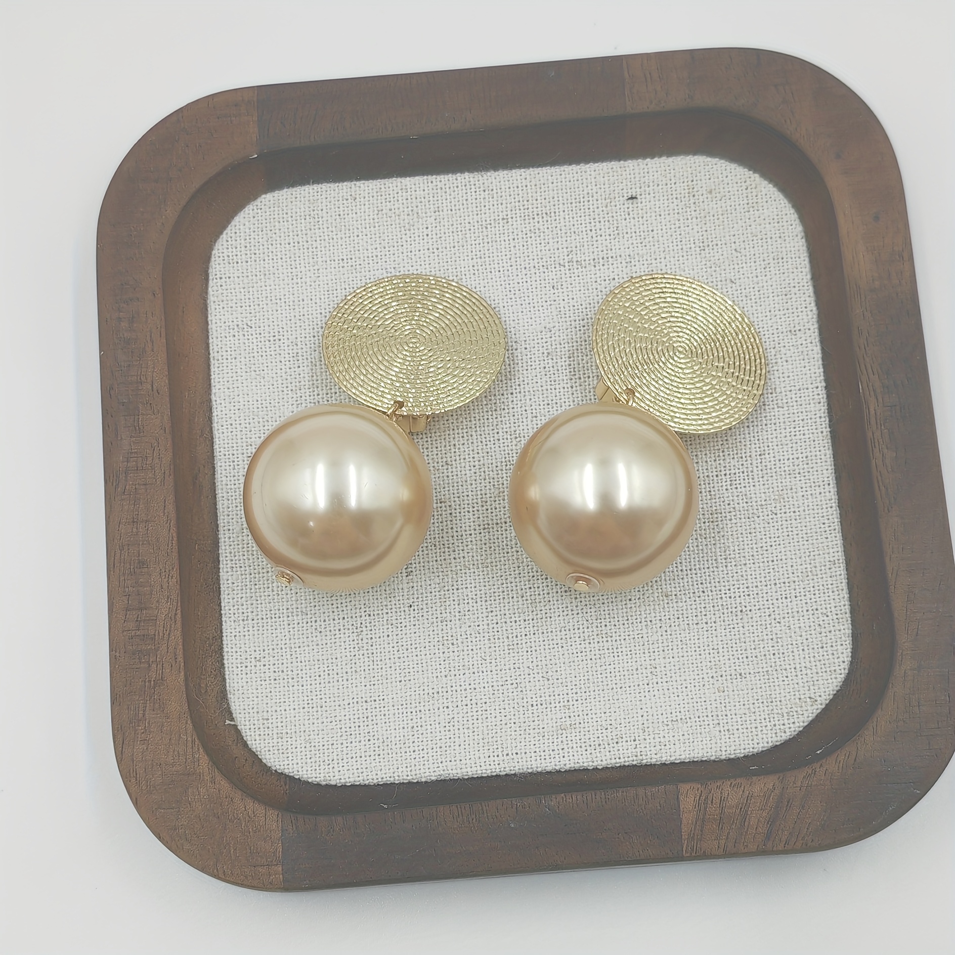 Fashionable And Exquisite -colored Texture Clip-on Earrings