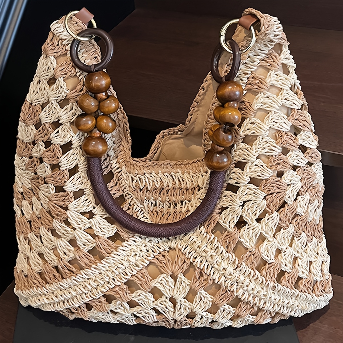 New Handmade Woven Bohemian Style Women'S Shoulder Bag, Featuring a Beaded Chain Decoration with Contrasting Colors And a Hollow Design, Suitable for Daily Commuting, Work, Vacation Trips, Beach Outings, Shopping