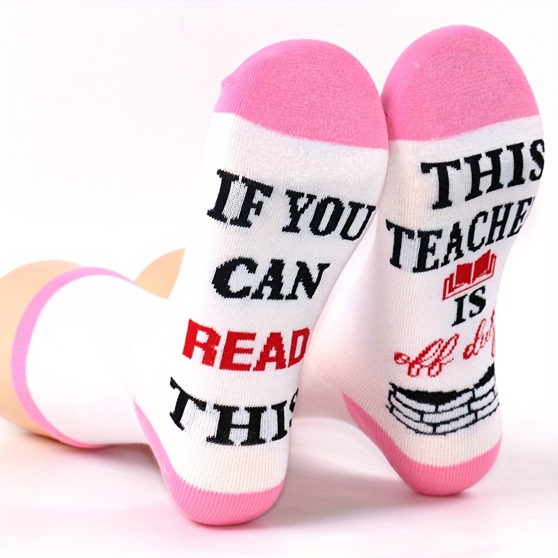 

A Pair Of Men's 'if You Can Read This, This Teacher Is Off Duty' Letter Print Crew Socks, Comfy Breathable Casual Soft & Elastic Socks, Spring & Summer