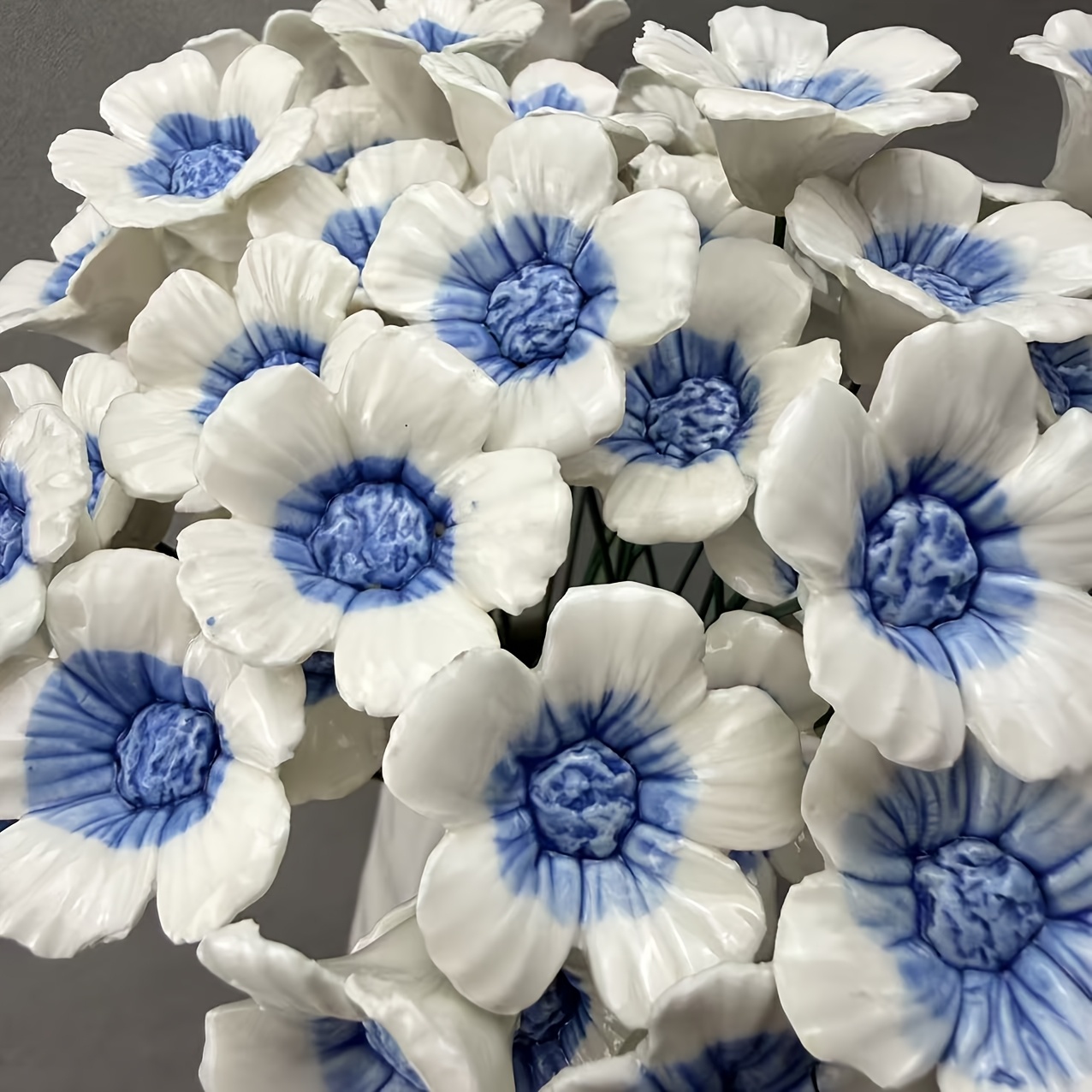 TEMU Juego de 9 flores de porcelana hechas a con de azul, florales artificiales, de mesa para dormitorio, comedor, decoración de para fiestas