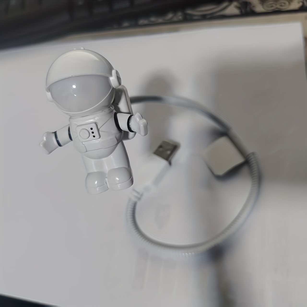 TEMU LED Astronauta Criativo USB para Laptops