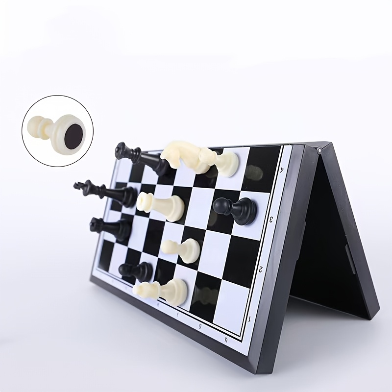 Magnetic Chess Folding for Easy Storage Magnetic Checkerboard Magnetic Chess Mini Portable Chess, Without Battery