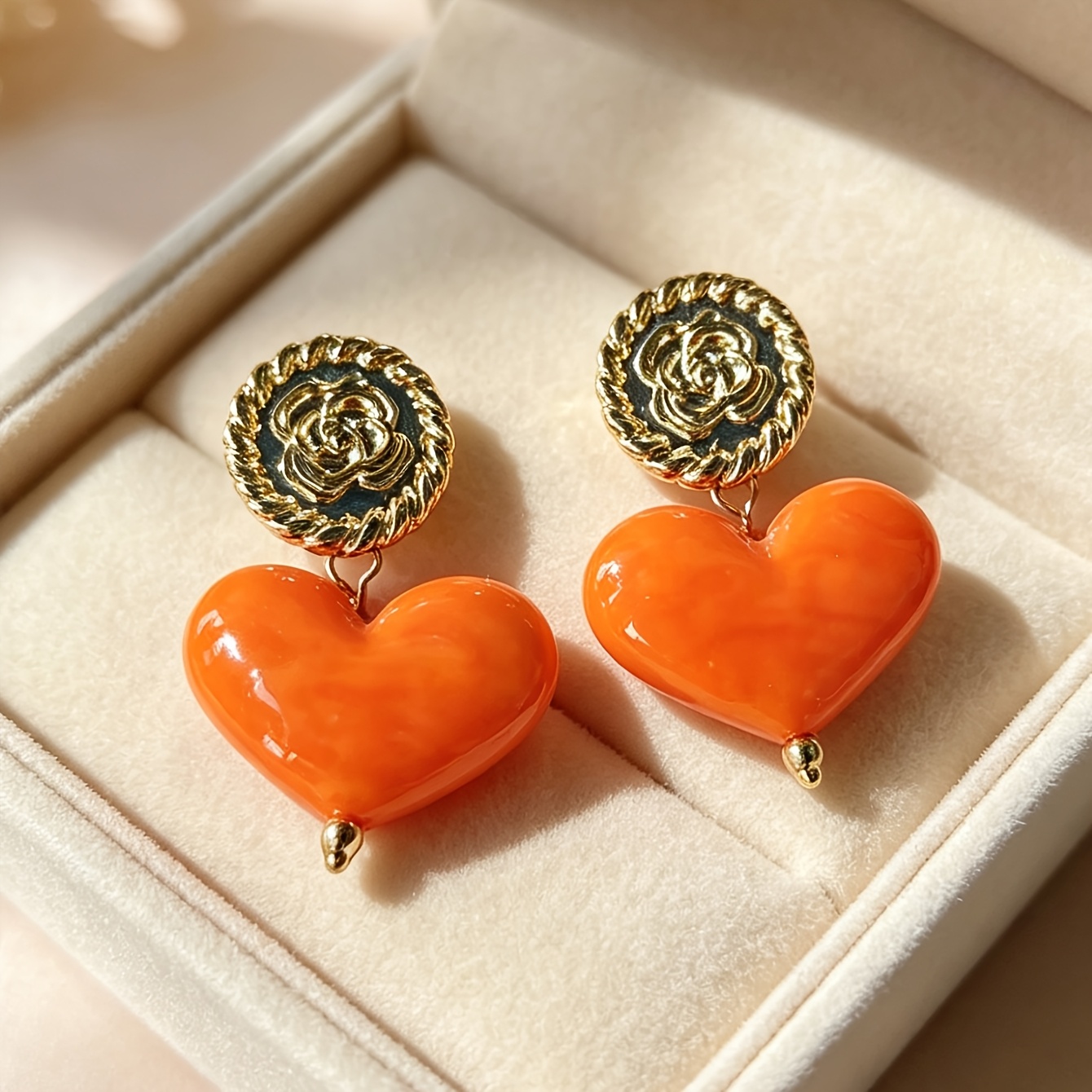 TEMU A Pair Of Valentine's Day Vintage Sweet And Elegant Heart-shaped Earrings For Women, Suitable For Holidays, Birthdays, Dates, Dances, Parties,