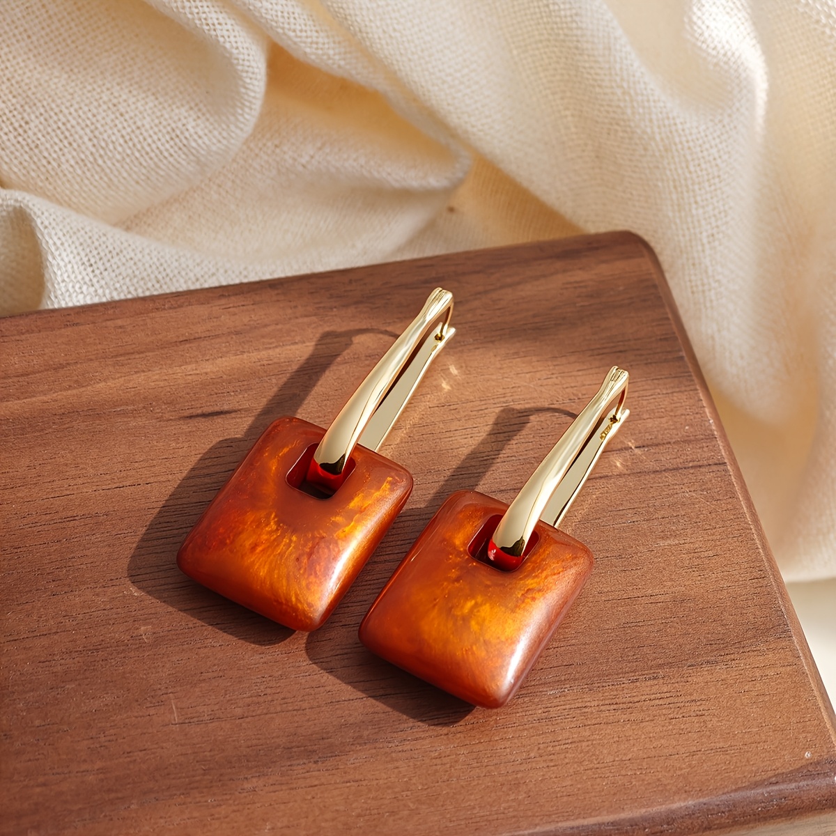 TEMU 1 Paire de Boucles d'Oreilles Carrées Carrées Ambrées Automne/Hiver, Serre-Oreilles Carrés Élégants de Luxe Léger de Style Français Vintage,