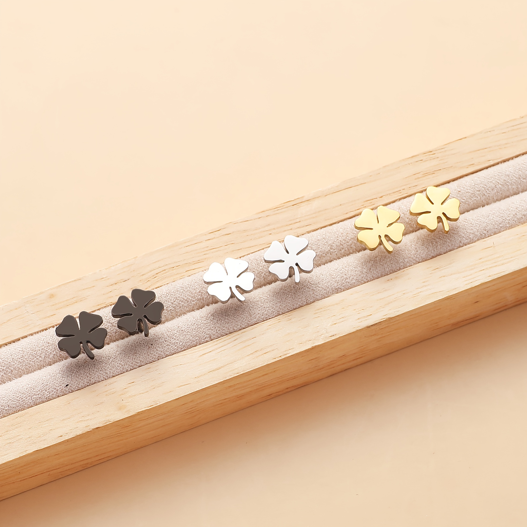 Image of 3 Pairs Clover Stud Earrings Elegant Style Ladies' Everyday Wear Studs Fashion Jewelry Additions For Women