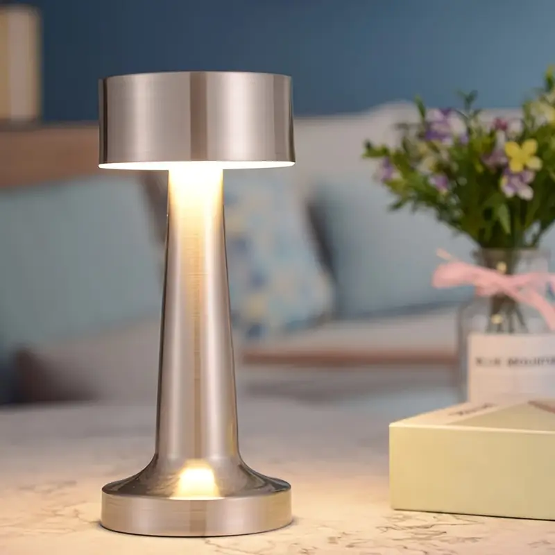 Lampe de table fil, Lampe de couleurs, Lampe de table de lhôtel avec chargement fil, Lampe dambiance de restaurant et bar avec tactile, Lampe de table simple rétro européenne détails 2