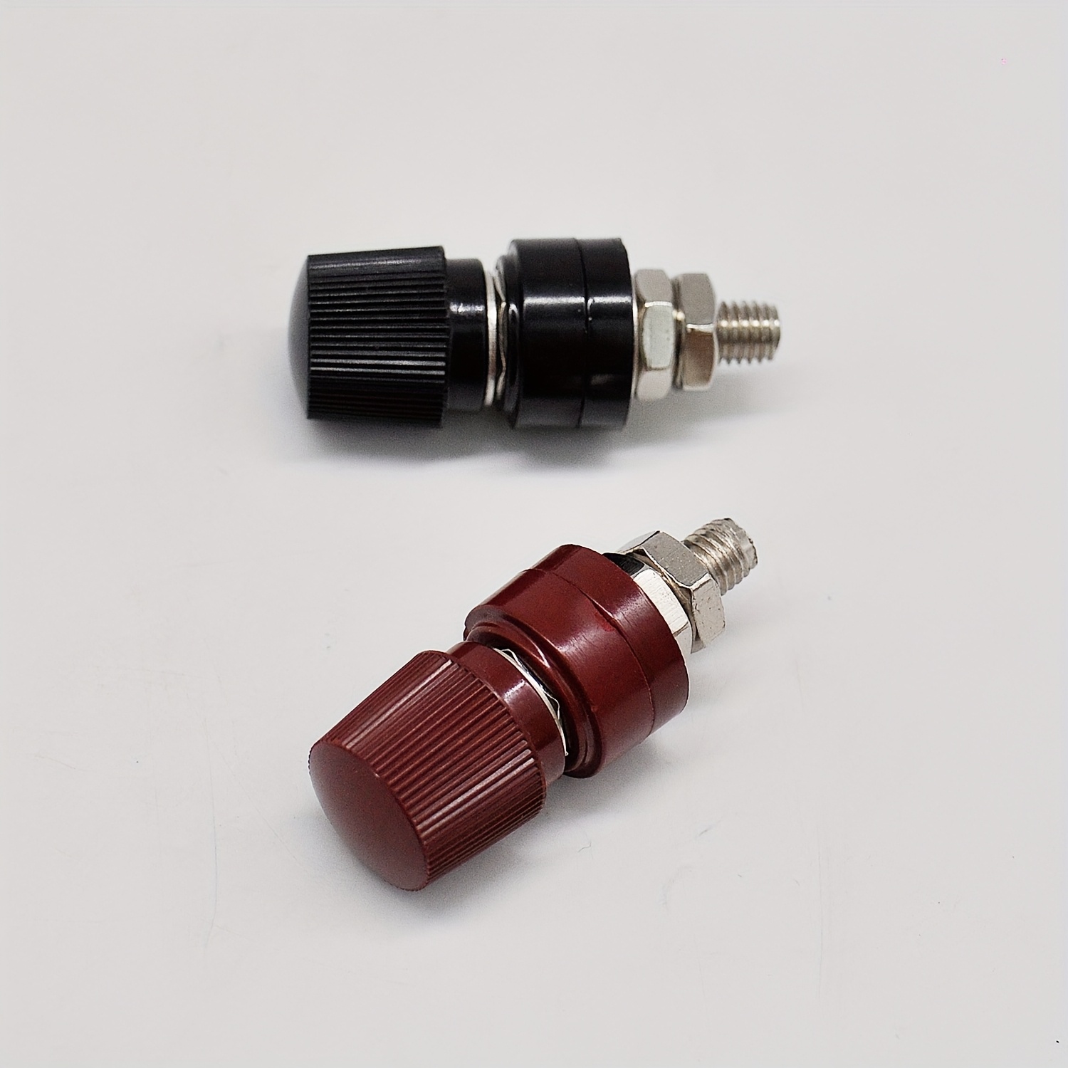 TEMU M8 Battery Binding Post Junction Post Block Terminal Kit, 5/16" Copper Remote Battery Terminal Stud Connector, Pack Of 2 (red And Black)