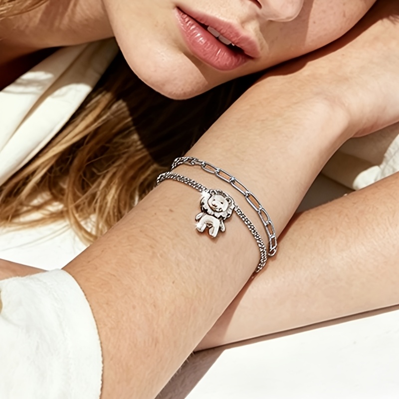 Women's Retro Individual Little Lion Design Double Layer Bracelet