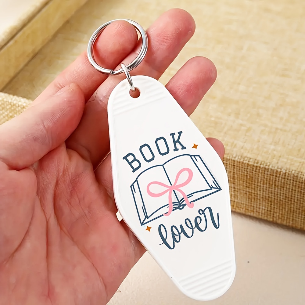 

1pc Book Lover Keychain, Fashionable Pvc, Cartoon Letter Design, Multipurpose For Backpack Pendant And Bag Charm, Perfect Birthday And Party Gift, Women's Key Ring With Round Ring Clasp