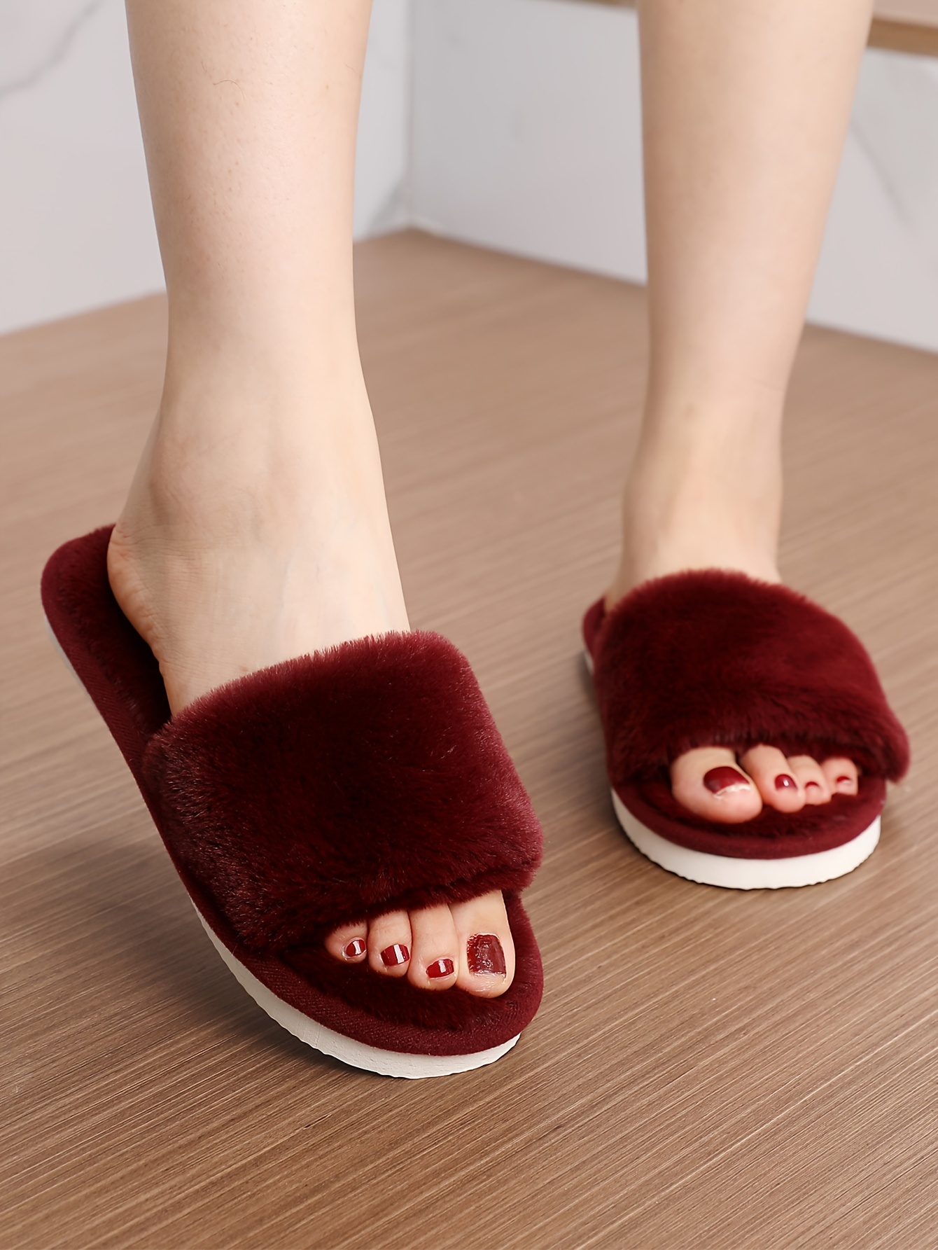 Women's Autumn and Winter Faux Furry Slippers, One-Word Indoor Warm Slippers, Four-Level Plush Slippers in Winter, Elegant and Comfortable Lazy Slippers for Indoor Floors