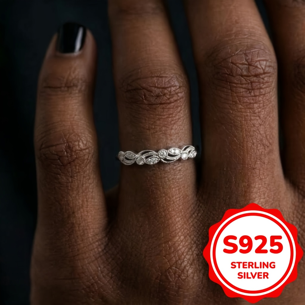 Women's 925 Silver Ring with Sparkling Synthetic Zirconia