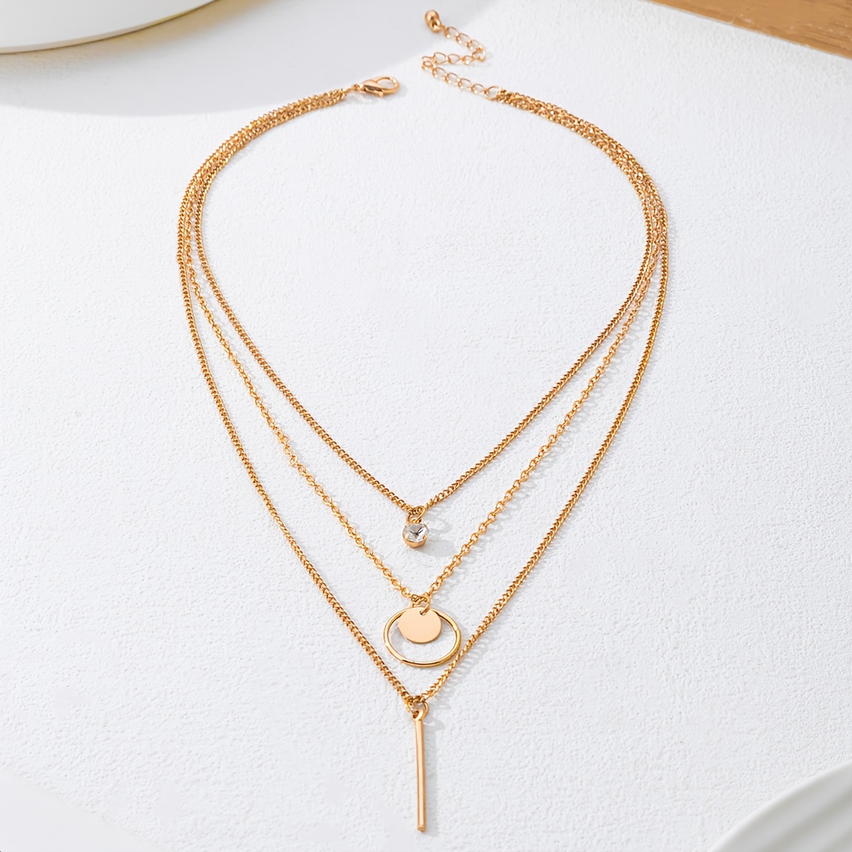 Temperament Versatile Layered Necklace Sparkling Glass Rhinestones Three-layer Clavicle Chain Cold Style Chain Necklace Suitable For Women' Wear