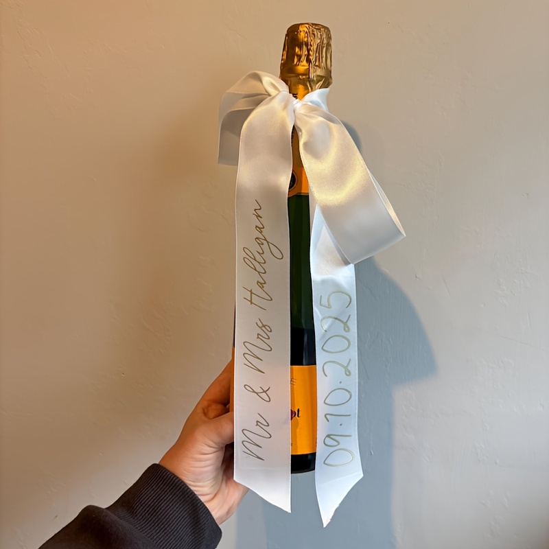 E-shop Personalisiertes Champagnerflaschenband für die Hochzeit | Geschenk für Paare, personalisiertes Weinflaschenband