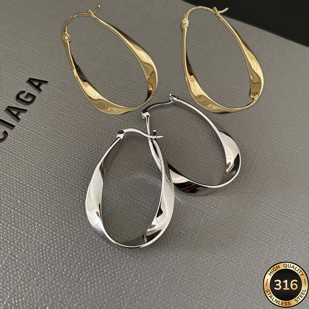 TEMU Elegant Ladies' 2-pair Earrings Set, 1 Pair Golden + 1 Pair Silvery, -friendly And Hypoallergenic, Resistant To Discoloration, An Excellent Gift