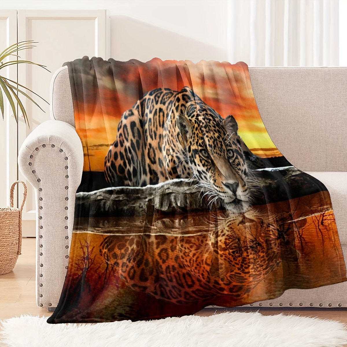 Lemur Print Pattern Blanket