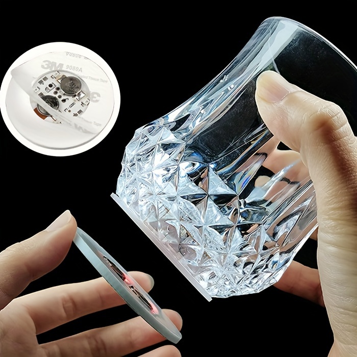 lot de 40 sous-verres   à led, tapis pour verre à cocktail colorés et éclairants avec dessous de verre en plastique alimenté par batterie et accessoires pour fêtes et bars détails 2